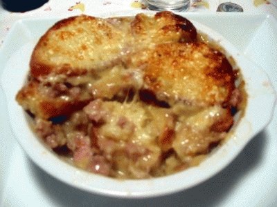 Zuppa Gratinata di Cipolle