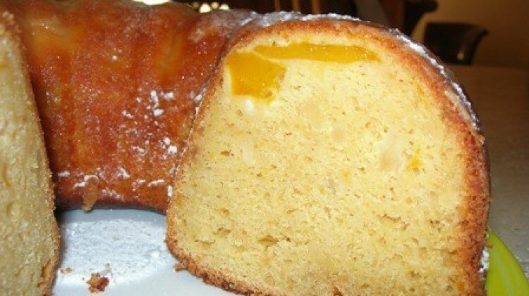 Mango e macadamia cake