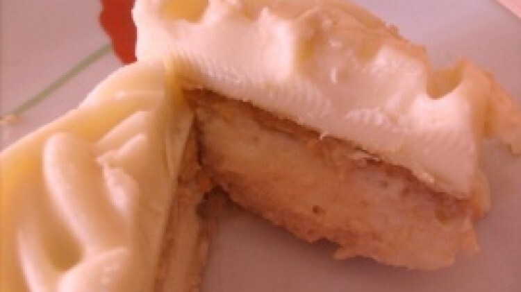 Semifreddo di rose al cioccolato bianco e caffè