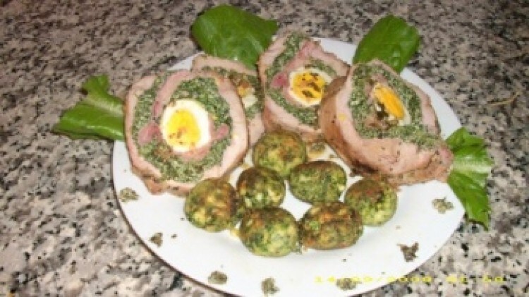 Arrotolato di vitello con sorpresa accompagnato da polpettine