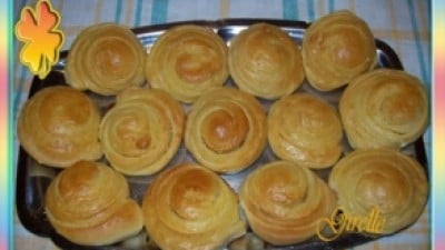 Brioches e girelle al cioccolato