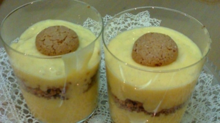 Coppe di crema e riso all'amaretto