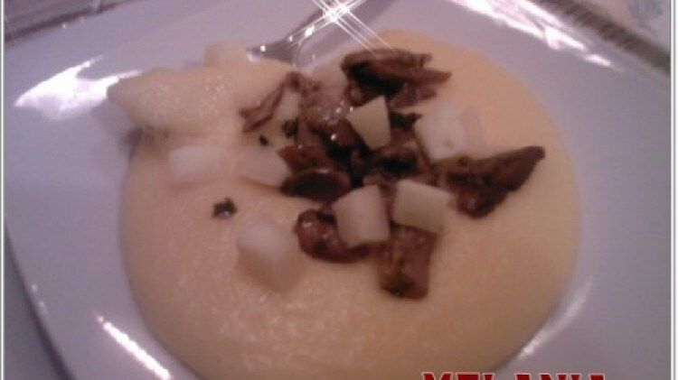Polentina morbida con porcini e pecorino al pepe nero