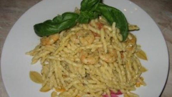 Trofie gamberi pesto e pomodorini