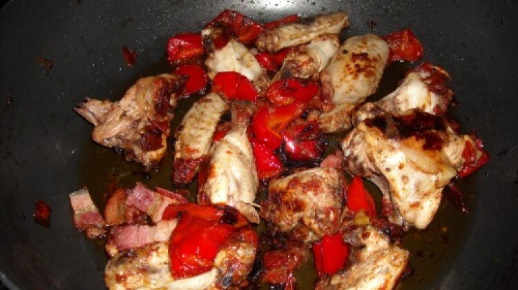 Pollo alla basca