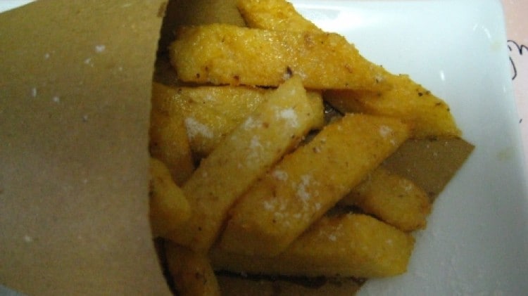 Chips di polenta al forno