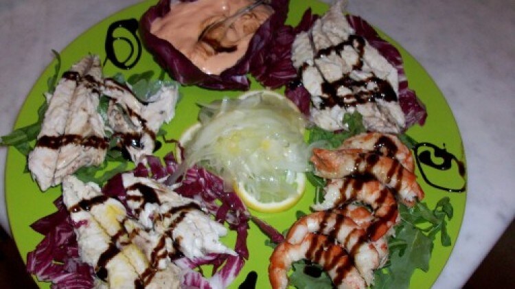 Composizione di mare con verdure