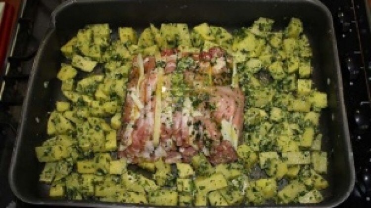 Arrosto di maiale al formaggio ed erbette
