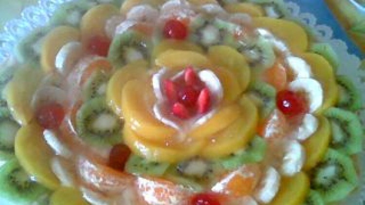 Crostata di frutta fresca con crema al melone