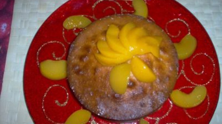 Torta insospettabile alle pesche