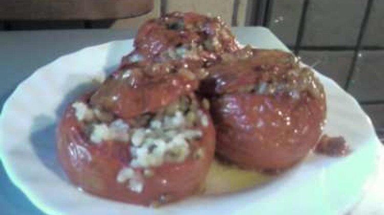 Pomodori ripieni di riso crudo