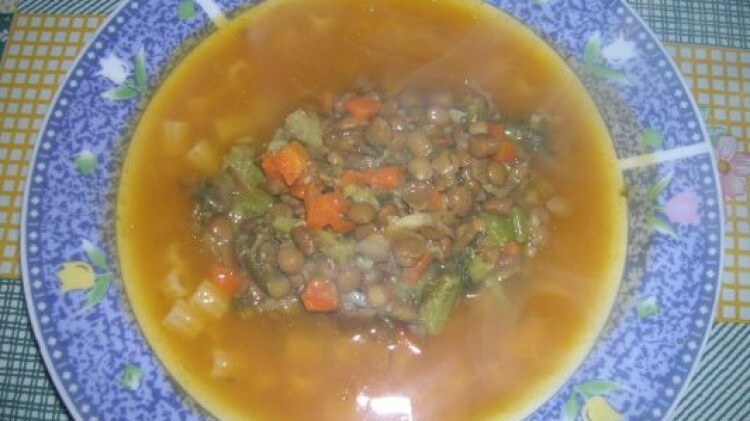 Crema saporita di zucca con lenticchie