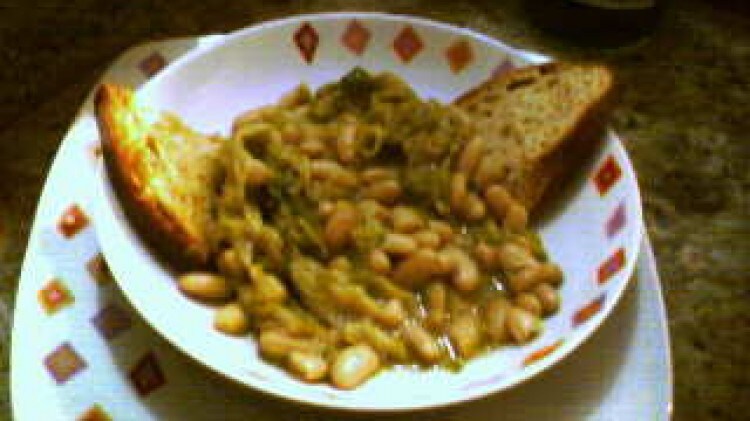 Zuppa di fagioli e scarole