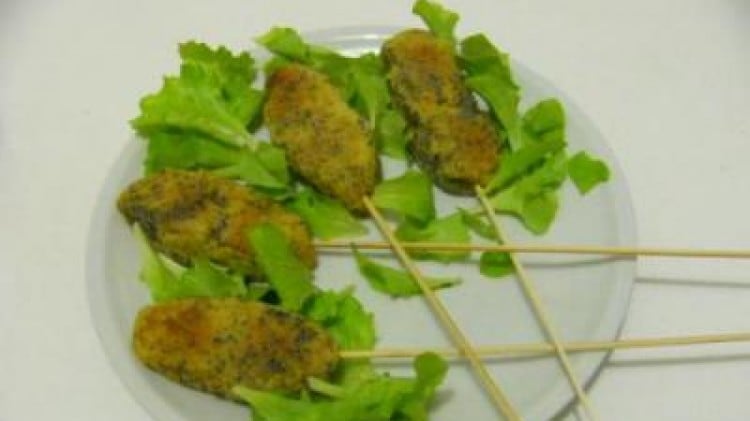 Spiedini di patate, verza e anacardi