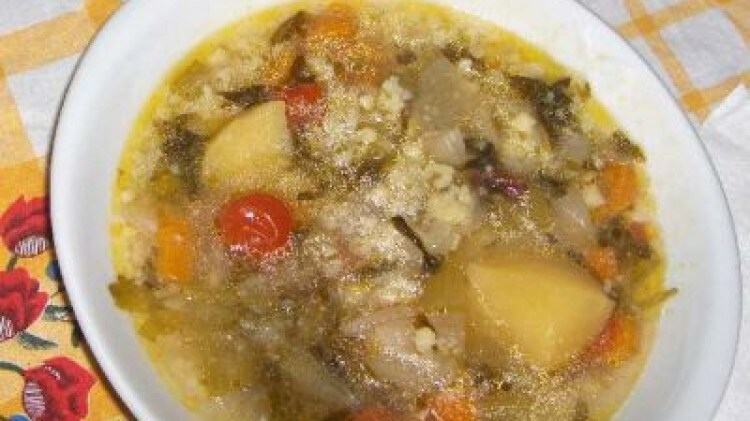 La pastina grattugiata e il brodo finto