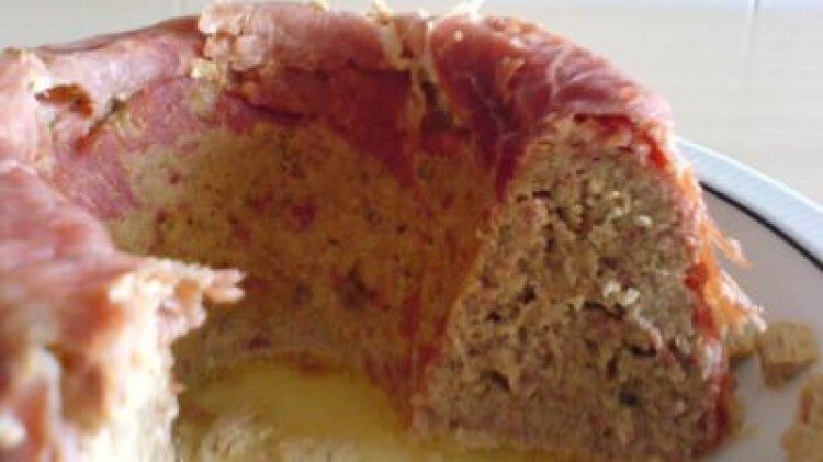 Polpettone ricoperto di prosciutto cotto