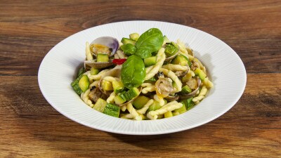 Trofiette con vongole e zucchine