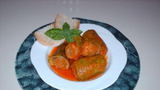 Zucchine ripiene al sugo