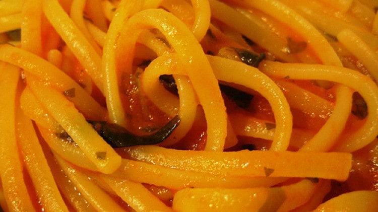 Spaghetti ai pomodori crudi