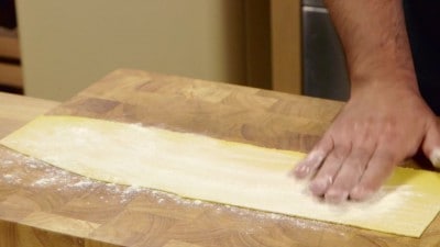 Tagliatelle con funghi e salsiccia