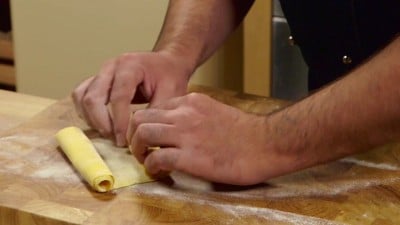 Tagliatelle con funghi e salsiccia