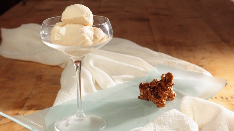 Gelato pralinato alle noci