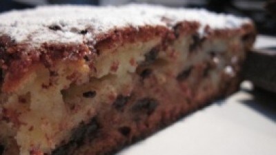 Torta con mele e cioccolato