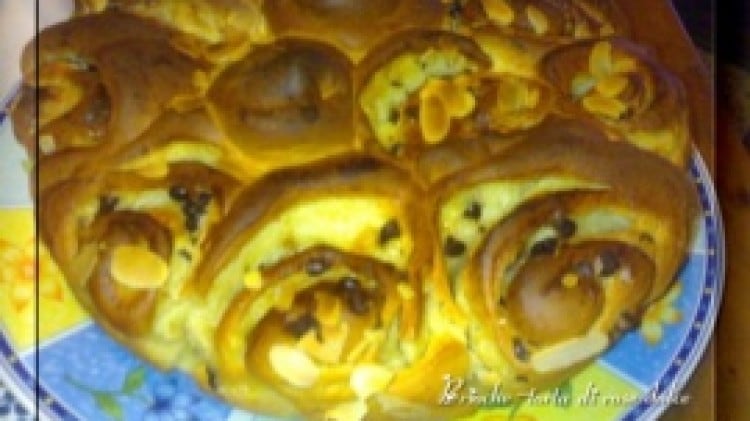 Brioche-torta di rose