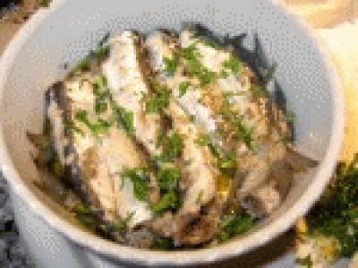 Olio Di Sardina E Acciuga 1 Litro Per Esca Da Pesca - Naturale E Biodegradabile Per Boilies, Pellet E Pastura In Mare E Acqua Dolce