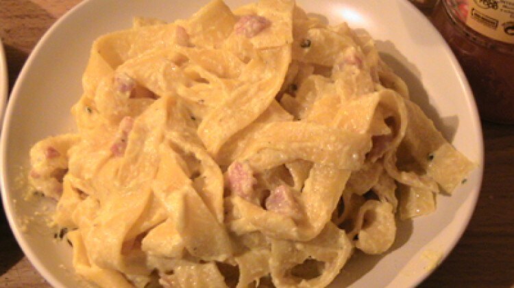 Pappardelle con ricotta e peperone