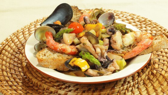 Zuppa di pesce alla verdure