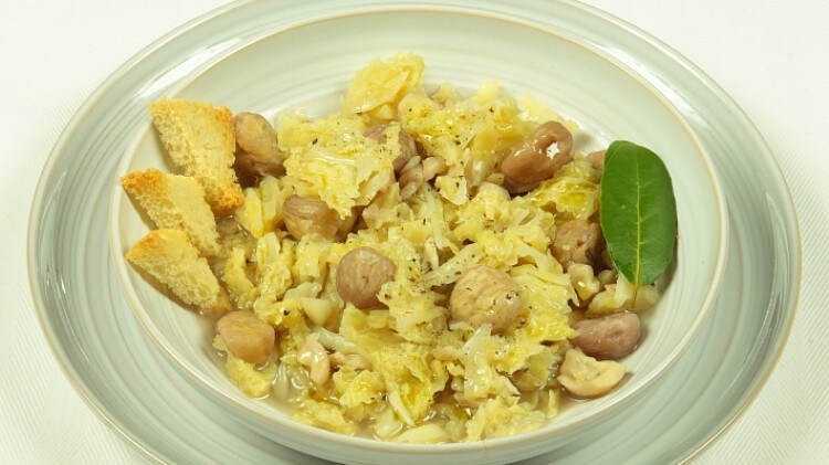 Zuppa di verza e castagne