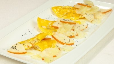 Ravioli di pera con scaglie di pecorino