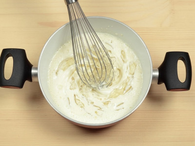 Panna cotta con caramello al limone