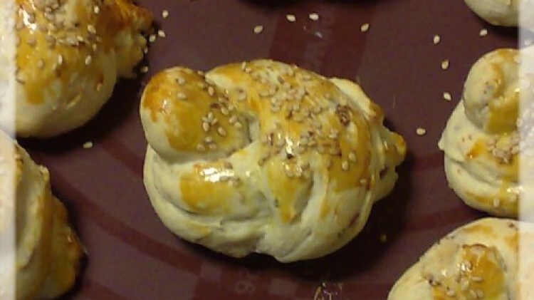 Colombine di pasquetta con salame e parmigiano