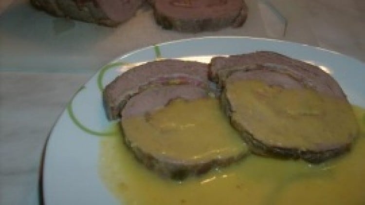 Arrosto con stracchino, salame e zucchine