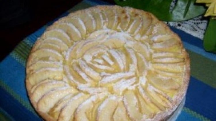 Torta di mele con crema al limone